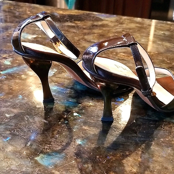 PRADA HEELS - Picture 3 of 6